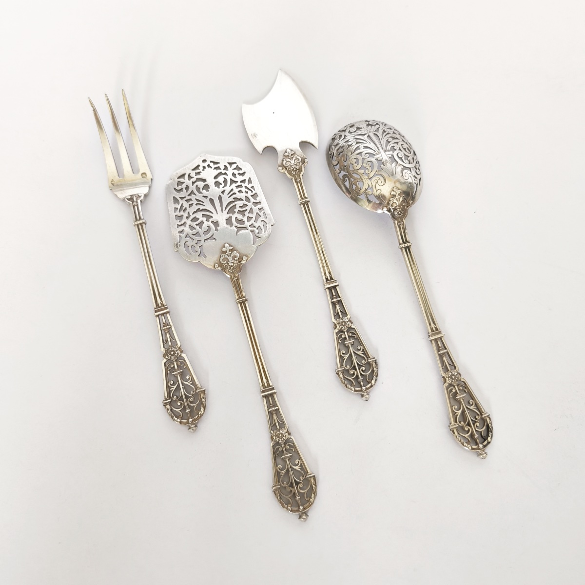 Puiforcat: Exquisite Solid Silver And Vermeil Dessert Set, “ferrure” Model. 19th Century-photo-4