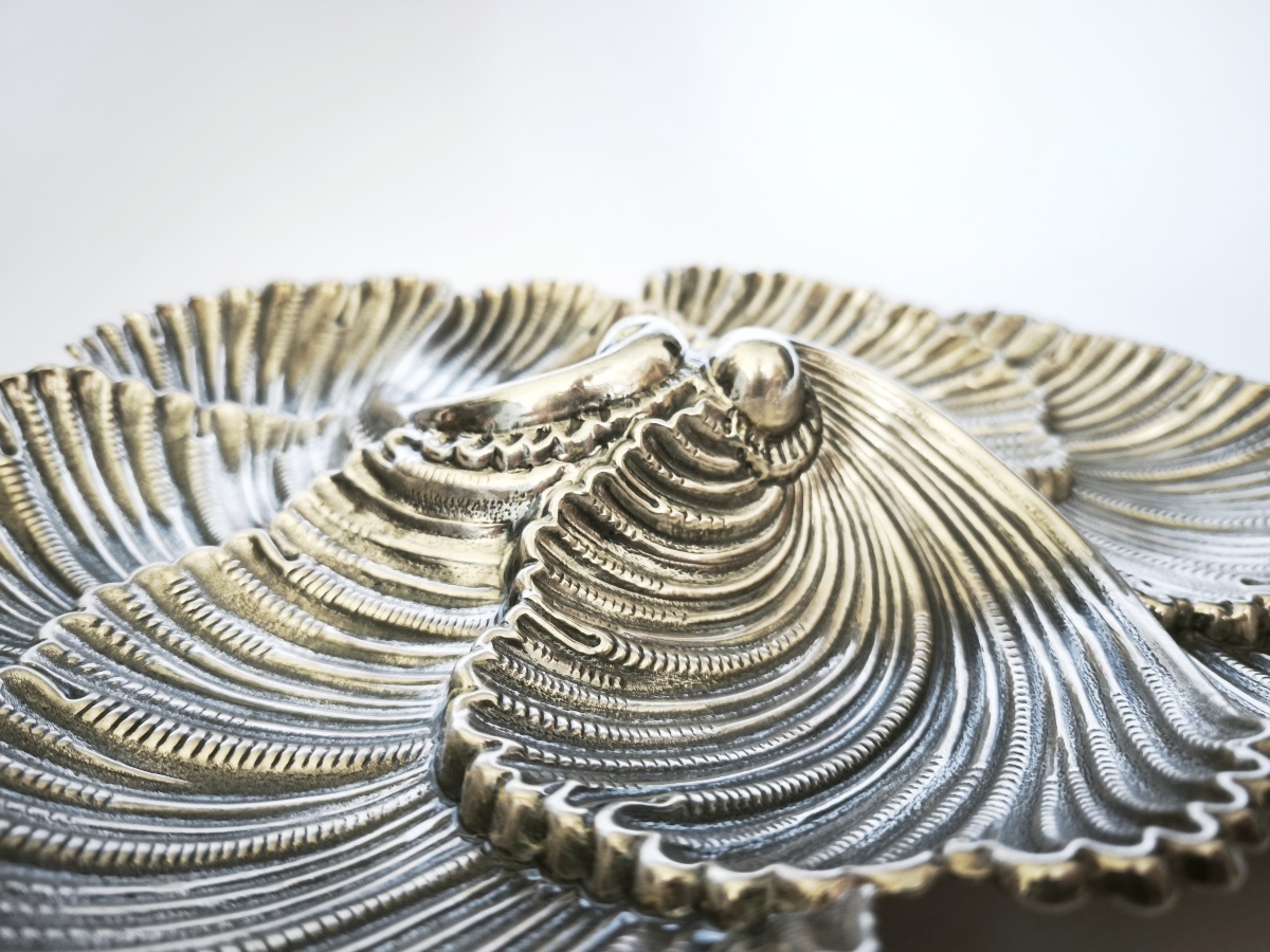 Buccellati : centre de table formant plat, modèle marina coquillage, en argent massif. Italie-photo-3