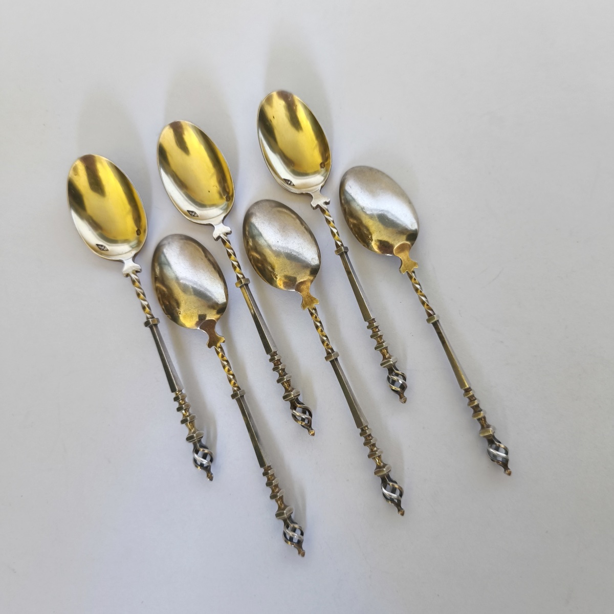 Alphonse Debain : six cuillères à café en argent et vermeil, ferronnerie néogothique. XIXe-photo-1