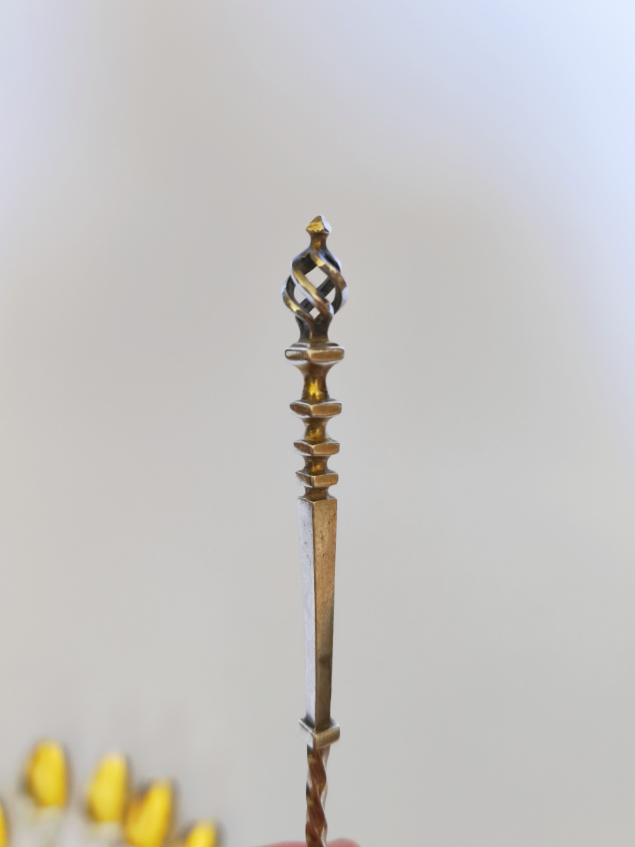 Alphonse Debain : six cuillères à café en argent et vermeil, ferronnerie néogothique. XIXe-photo-3