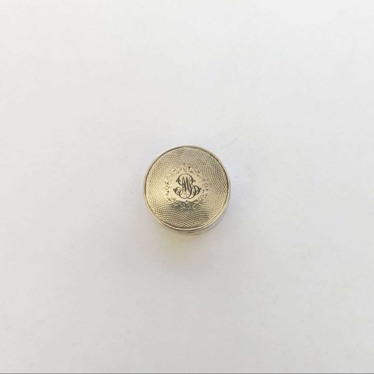 Petite boite en argent massif guilloché. Fin XIXe - début XXe ? -photo-5