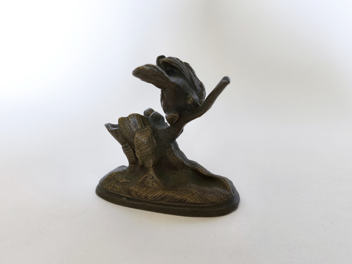 A 19th-century Bronze Pyroge With A Design Of A Bird On A Branch. -photo-2
