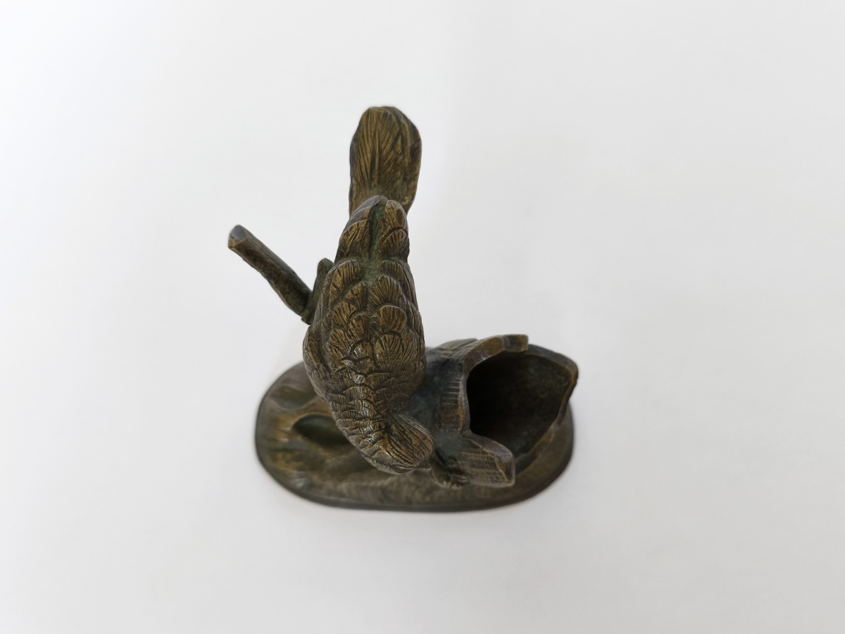 A 19th-century Bronze Pyroge With A Design Of A Bird On A Branch. -photo-3