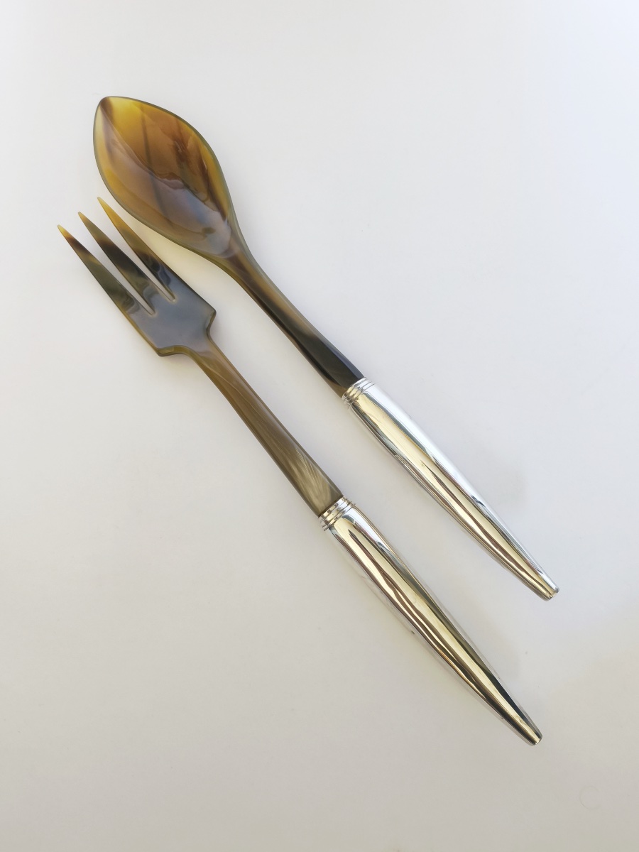 Very Large Salad Server Set Made Of Silver-plated Metal And Horn. 21st-century Piece. Italy? 