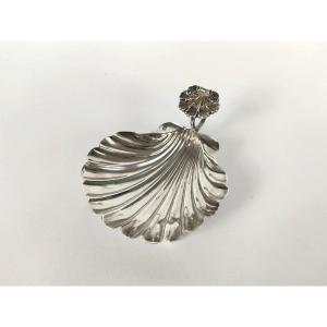 Baptism Shell In Sterling Silver, Minerva Hallmark. 