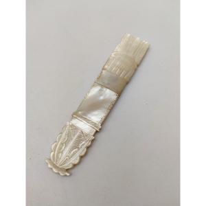  Large Mother-of-pearl Needle Case In The Shape Of A Quiver. Work Of The Royal Palace, Charles X Period