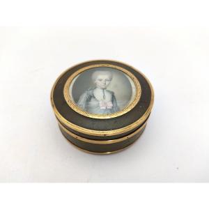 Interessante Boite Tabatière Du XVIIIe Siècle à Secret. Vernis Martin, Or & Miniature. Louis XV