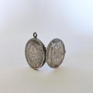 5 francs Hercule : pendentif porte photo / boite en argent massif.