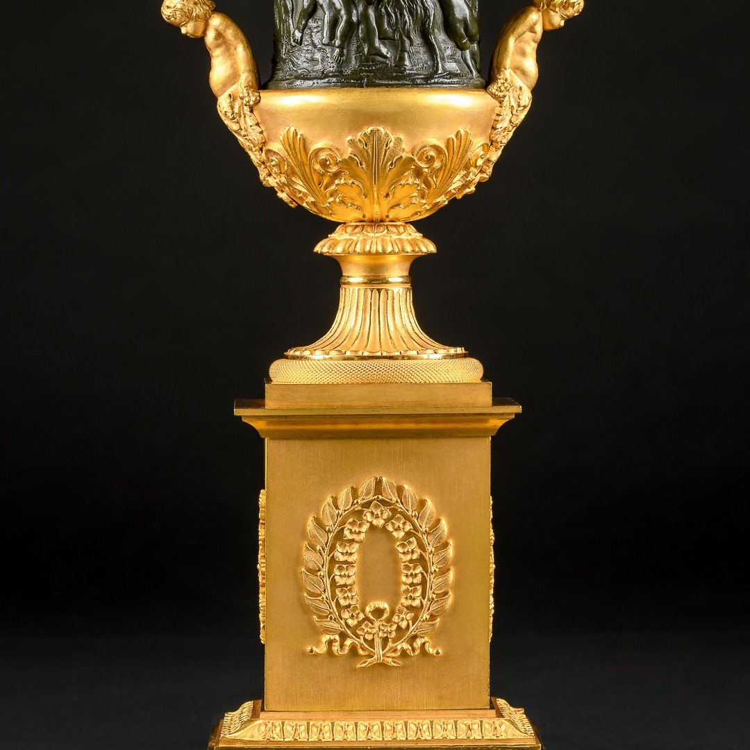 Superb Pair Of Empire Medici Vases With Bacchanalia Scene-photo-2