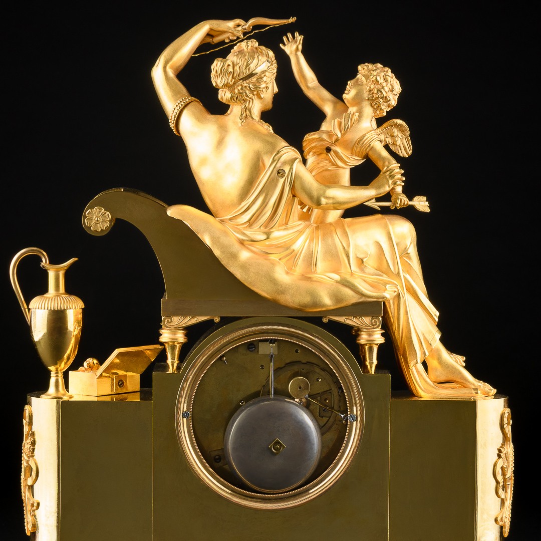 Rare Pendule Empire mythologique « Vénus désarmant l’Amour » - Vers 1810-photo-5