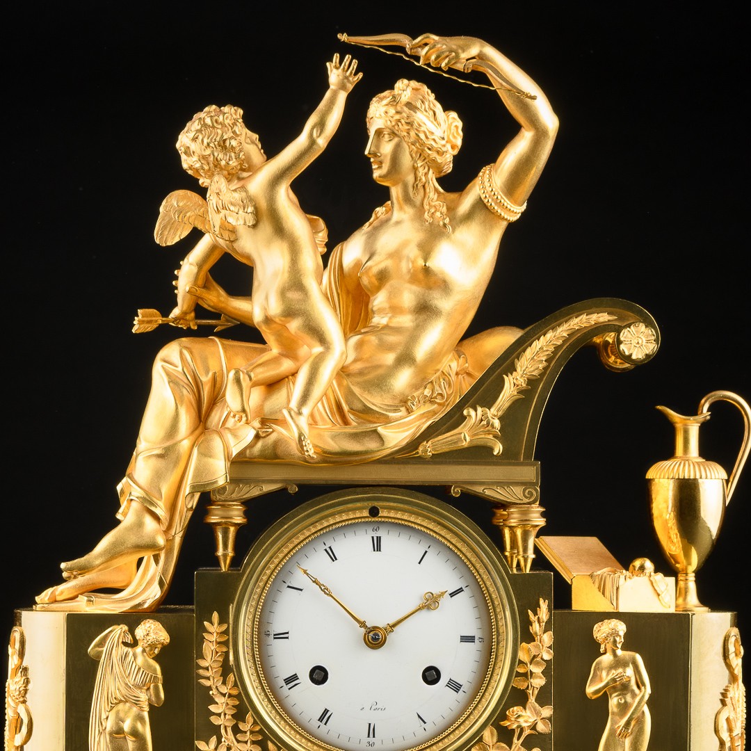 Rare Pendule Empire mythologique « Vénus désarmant l’Amour » - Vers 1810-photo-1
