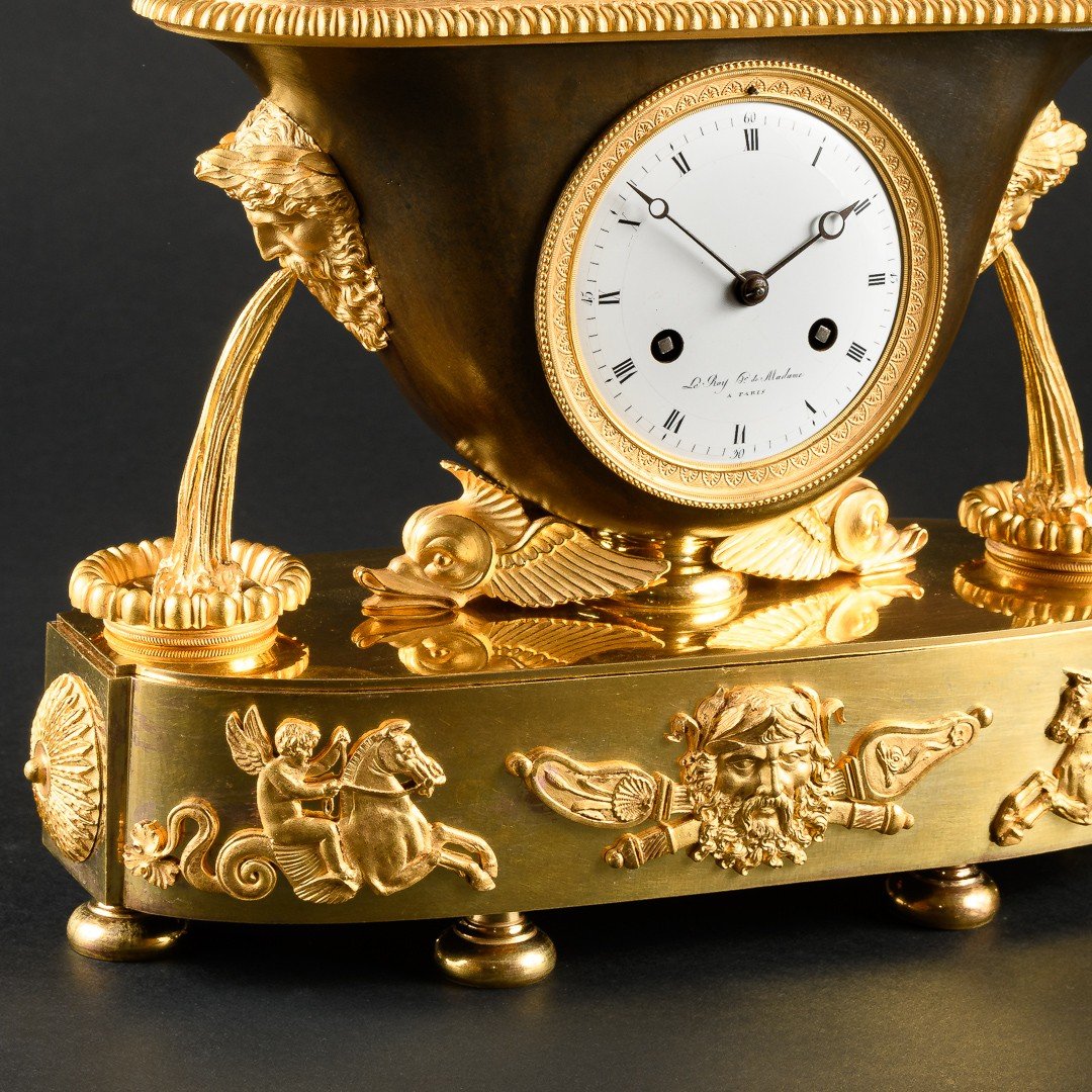 Model By Claude Galle - Signed By Bazile-charles Le Roy - Fascinating Empire Vase Clock With Venus In Her Chariot -photo-3