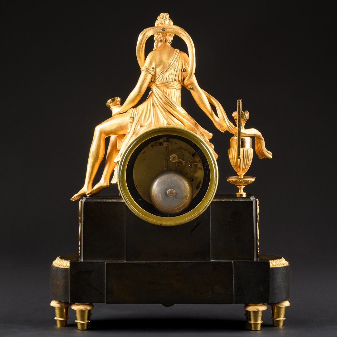   Époque Directoire (1795-1799) -  Pendule Mythologique Unique “ Hébé Échanson ” -photo-7