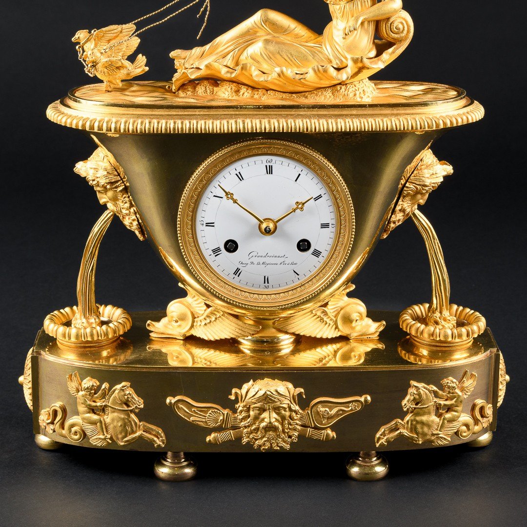 Modèle De Claude Galle - Empire Vase Clock With Venus In Her Chariot -photo-3