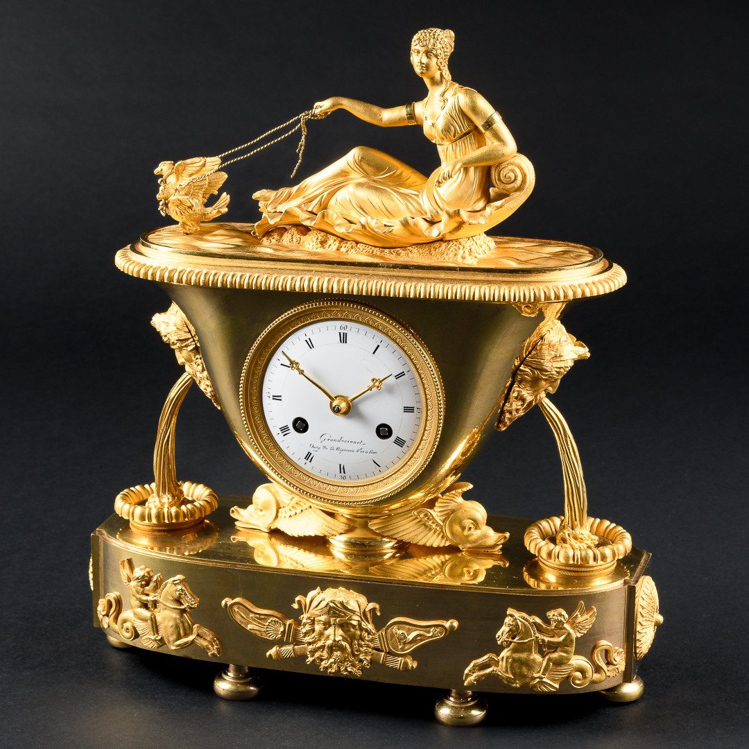 Modèle De Claude Galle - Empire Vase Clock With Venus In Her Chariot -photo-4