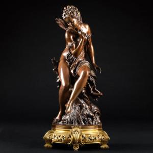 Grande Sculpture Mythologique Française En Bronze “ Libellule ” Signée Mathurin Moreau