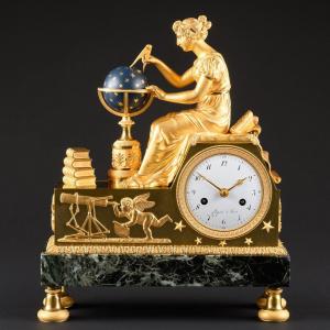Exquise  Pendule Empire “ L’étude De L’astronomie ” D’après Un Dessin De Jean - André Reiche