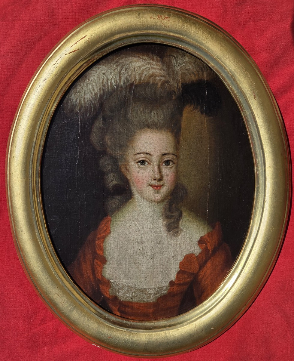 Portrait oval dame de qualité XVIIIe siècle Ecole Française Noblesse