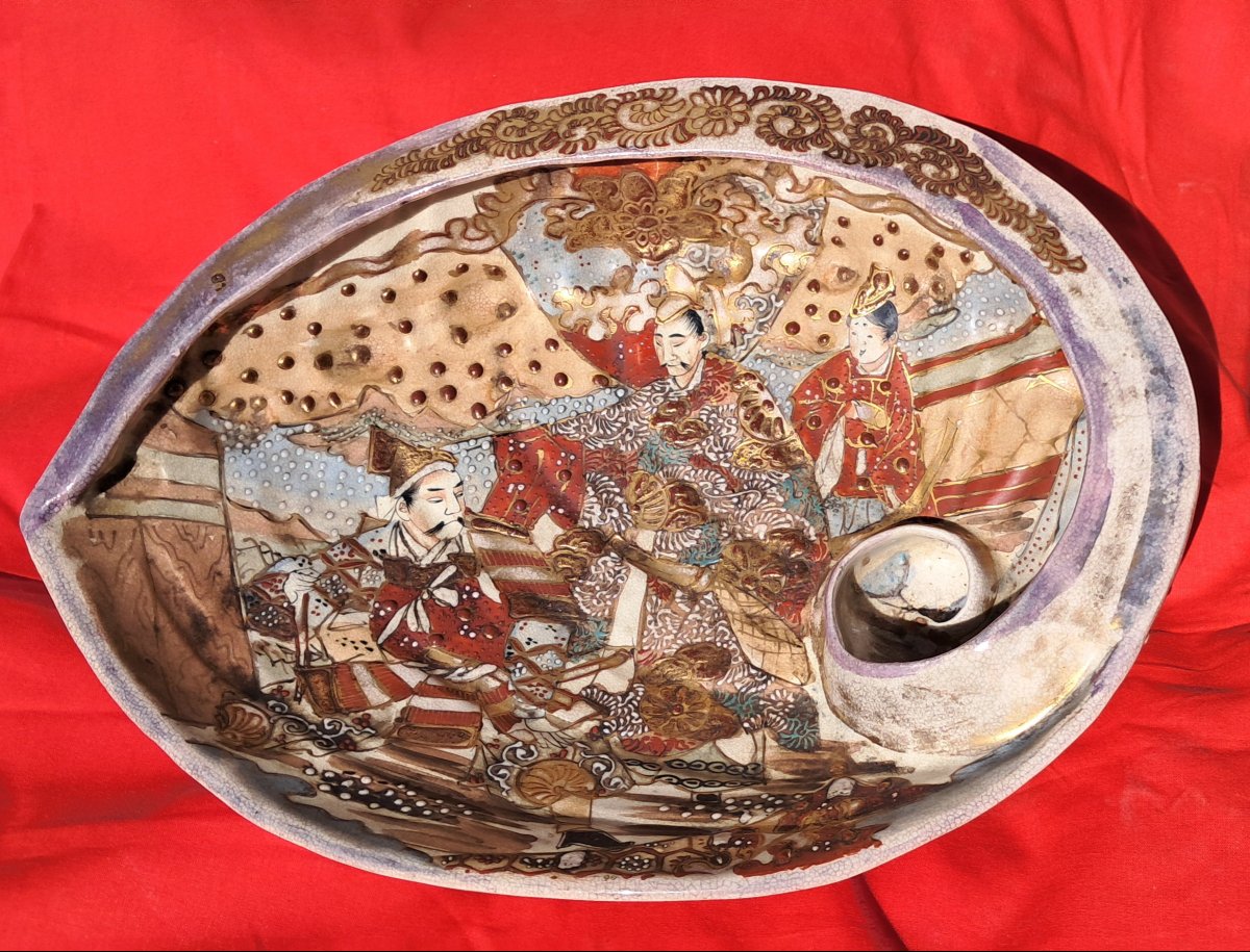 Large Japanese Meiji Satsuma Shell Bowl – Earthenware, Gilt & Enamel – Japonism – Asian Art