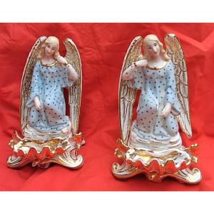 Paire de bénitiers Jacob PETIT porcelaine ange angelot XIXe religion or doré Charles X 19e