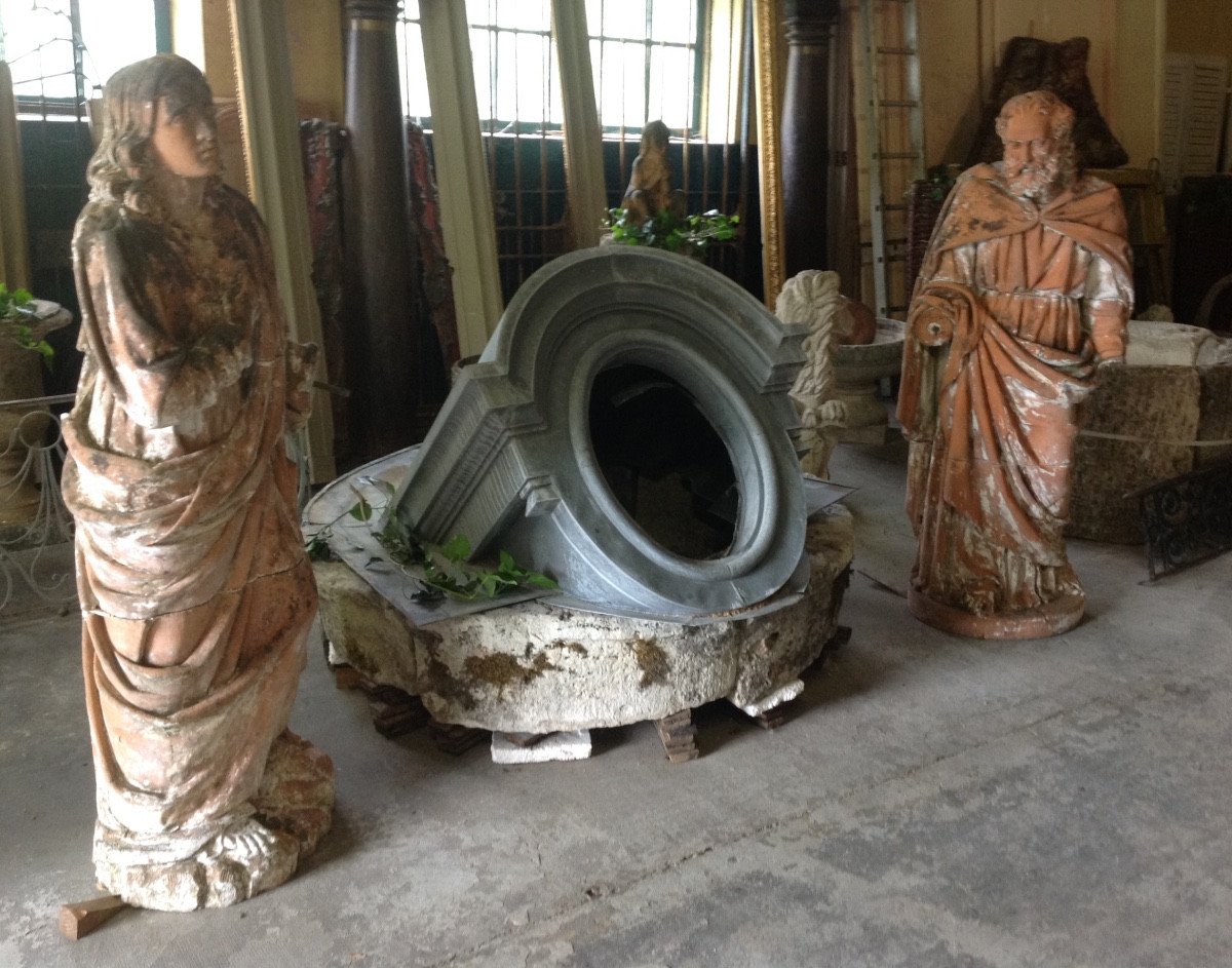 Paire de statues terre cuite 18éme  ST Jean l’Evangeliste et ST Mathieu 