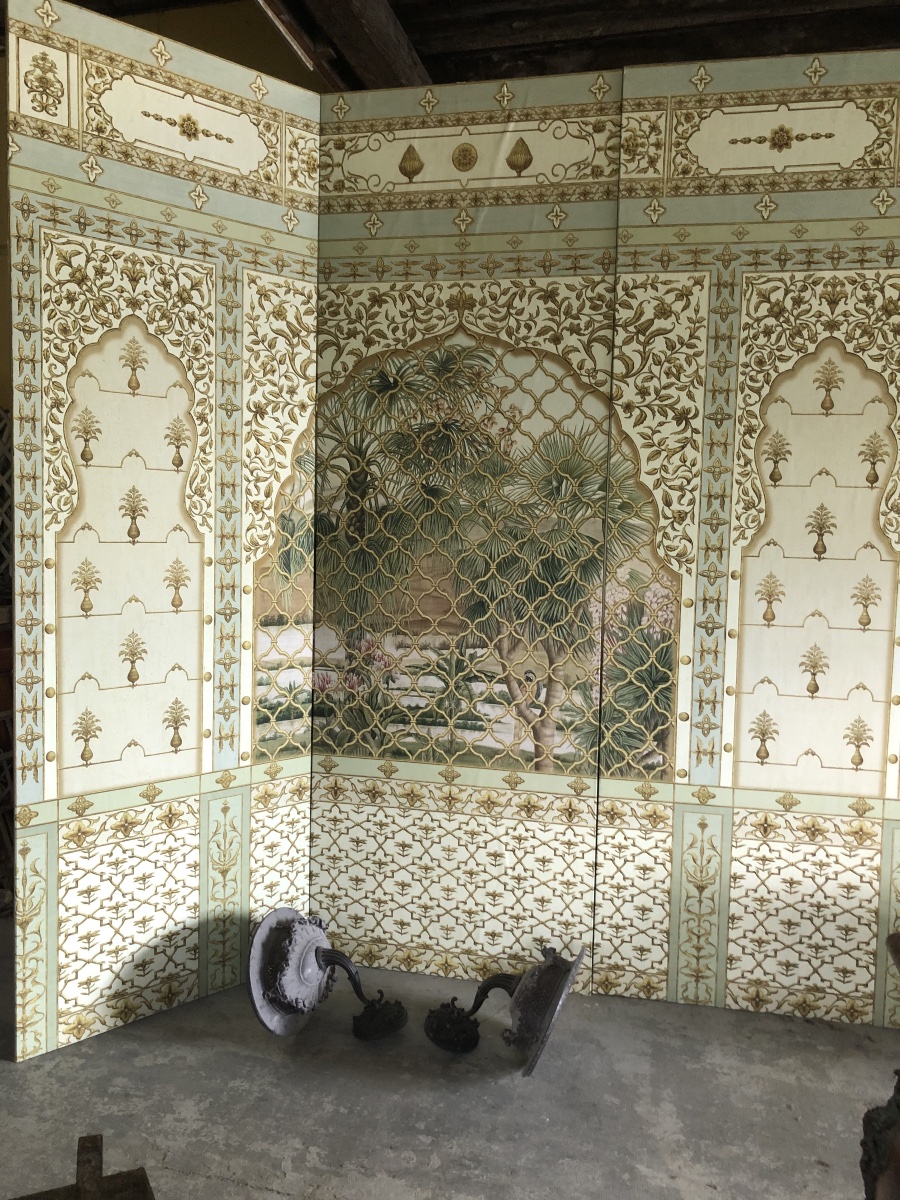 Zuber Home Wallpaper Set: Moorish Scene With Palm Trees And Birds, 3 Panels, 300 X 100 