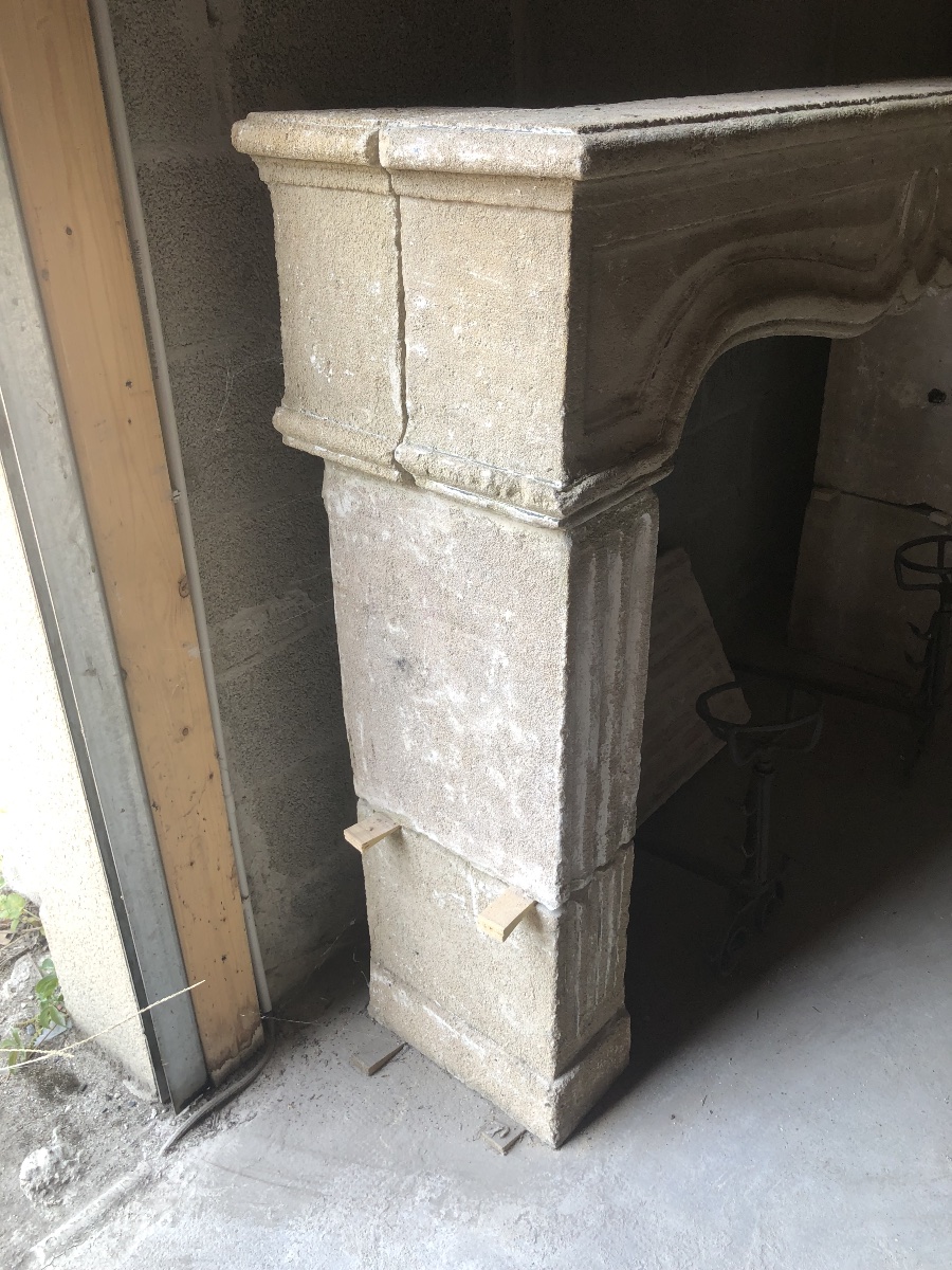 Louis XIV Stone Fireplace -photo-2