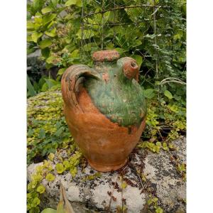 Cruche en terre cuite vernissée de la chapelle des pots en Vendée