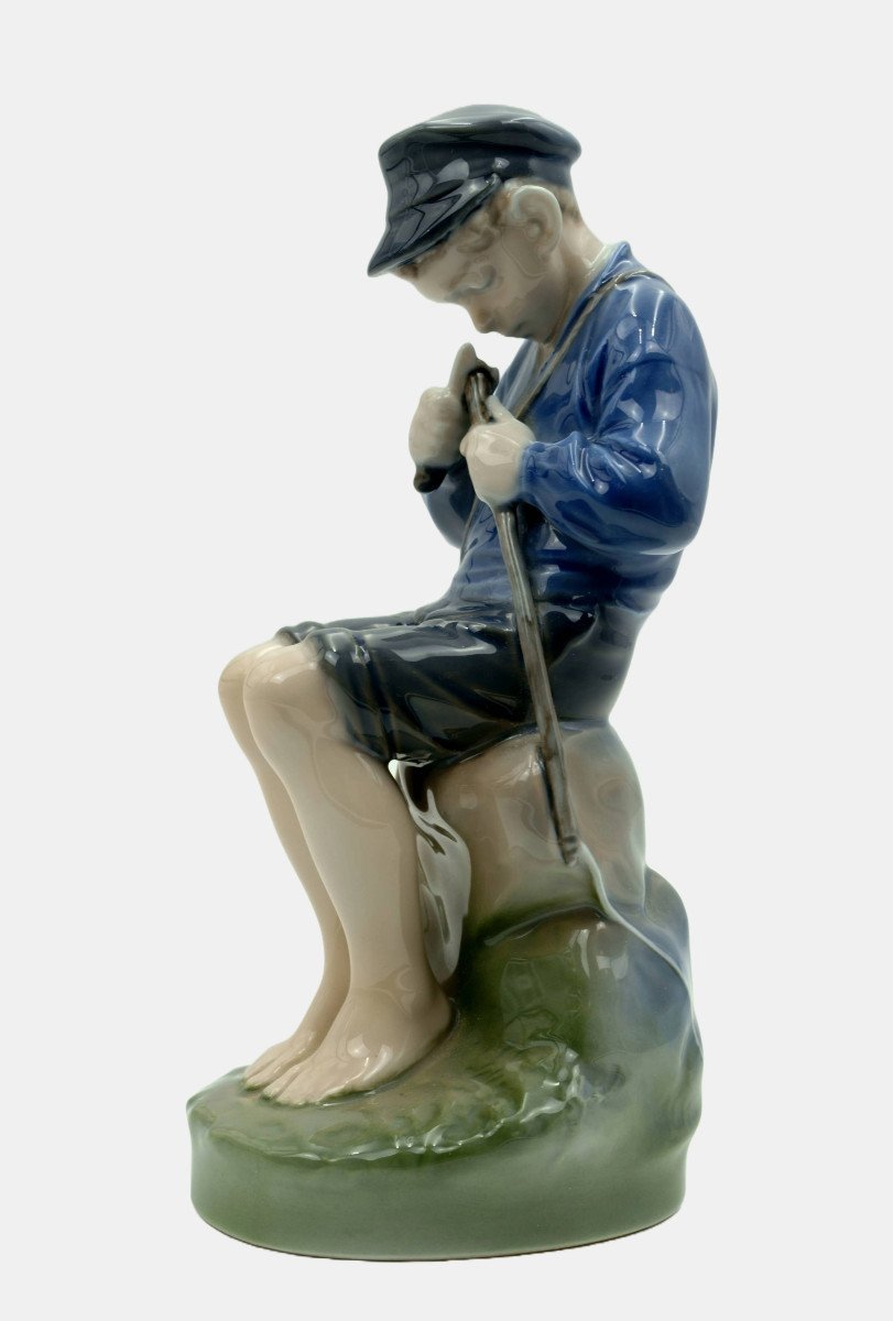 Royal Copenhagen Figurine By Christian Thomsen (1860-1921), Carving Boy-photo-2