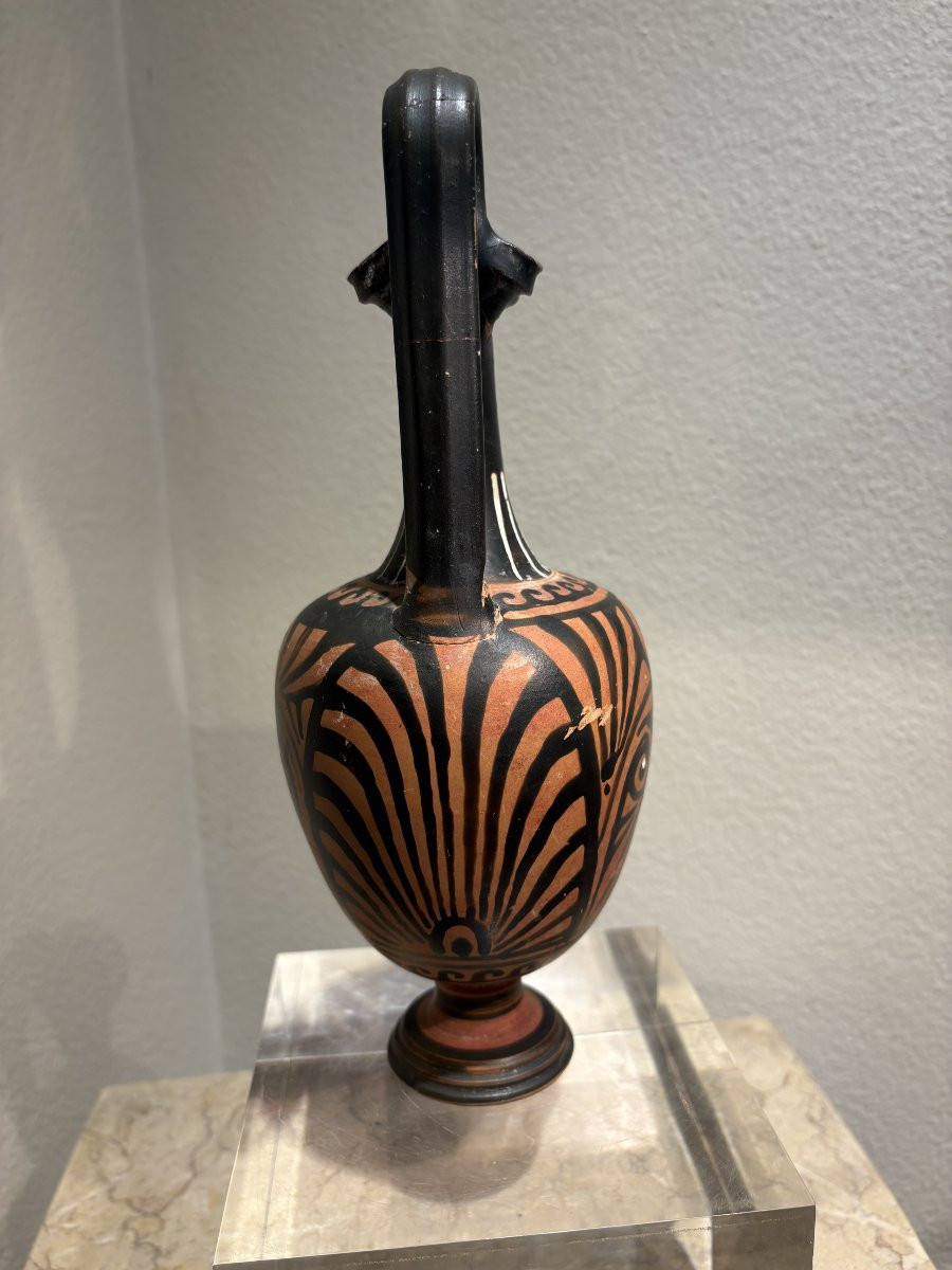 Oenochoe grecque en terre cuite-photo-2