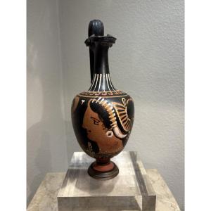 Oenochoe grecque en terre cuite