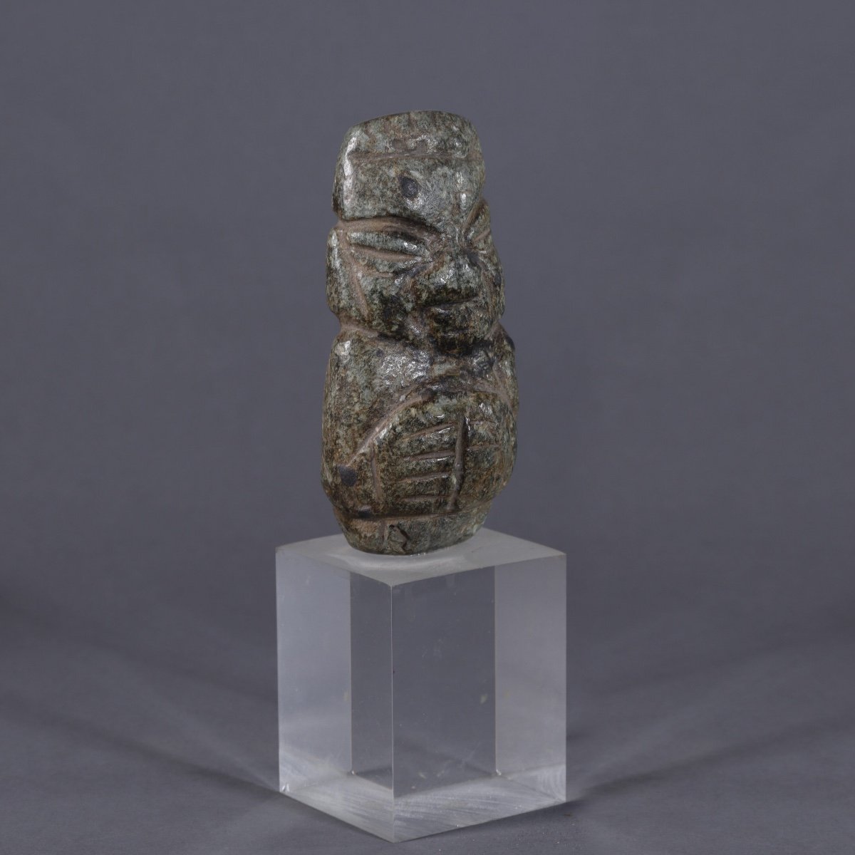 Stone Idol – Valdivia Culture-photo-2