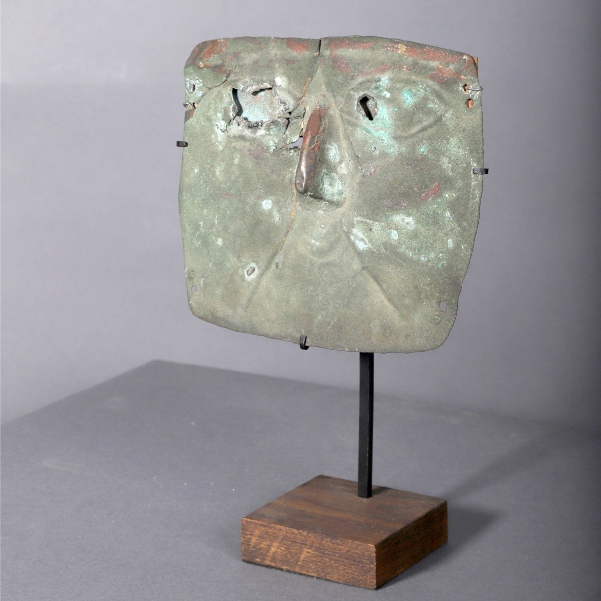 Small Funeral Mask – Chimu-lambayeque, Peru €900.00-photo-2