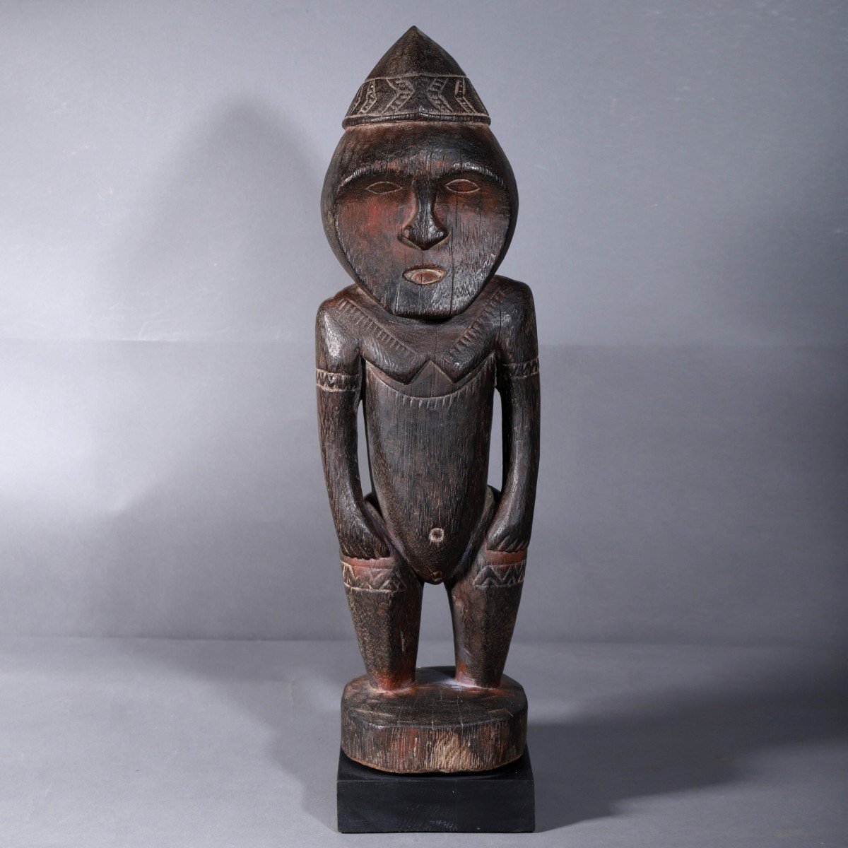 Statue Sepik – figure féminine debout – Papouasie-Nouvelle-Guinée-photo-2