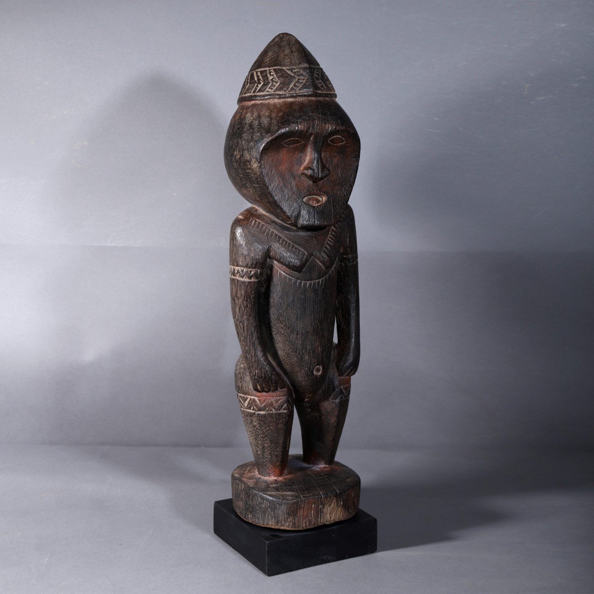 Statue Sepik – figure féminine debout – Papouasie-Nouvelle-Guinée-photo-2