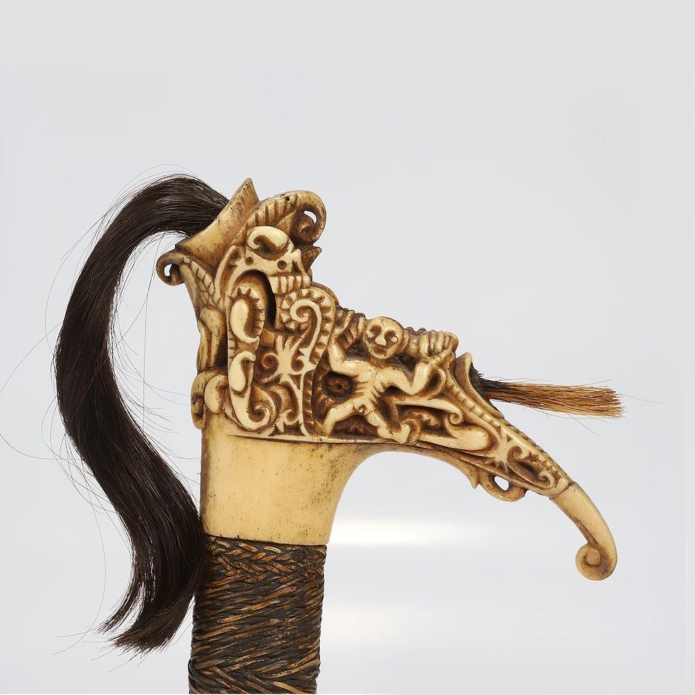 Mandau Saber Handle – Island Of Borneo, Indonesia-photo-2