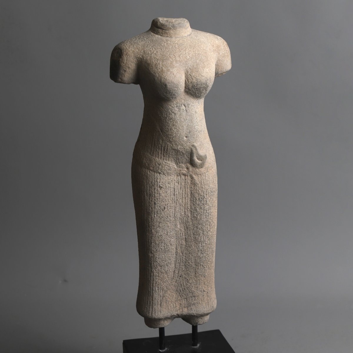 Torse d'Uma en grès - Khmer-photo-4