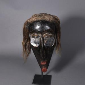 Iroquois Mask – Mask Of The Society Of False Faces