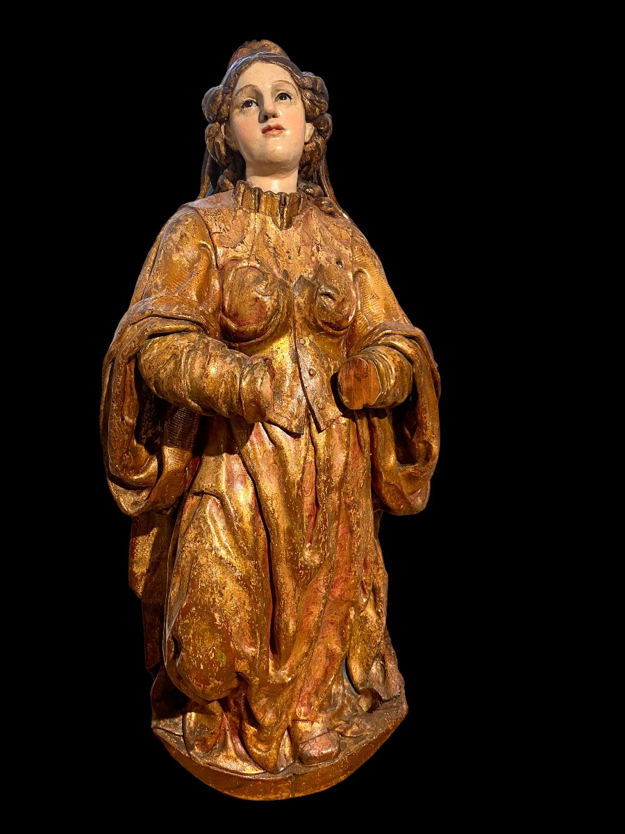 Sainte Sculpture en bois sculpté, doré et polychromé école espagnole, XVIIe siècle.