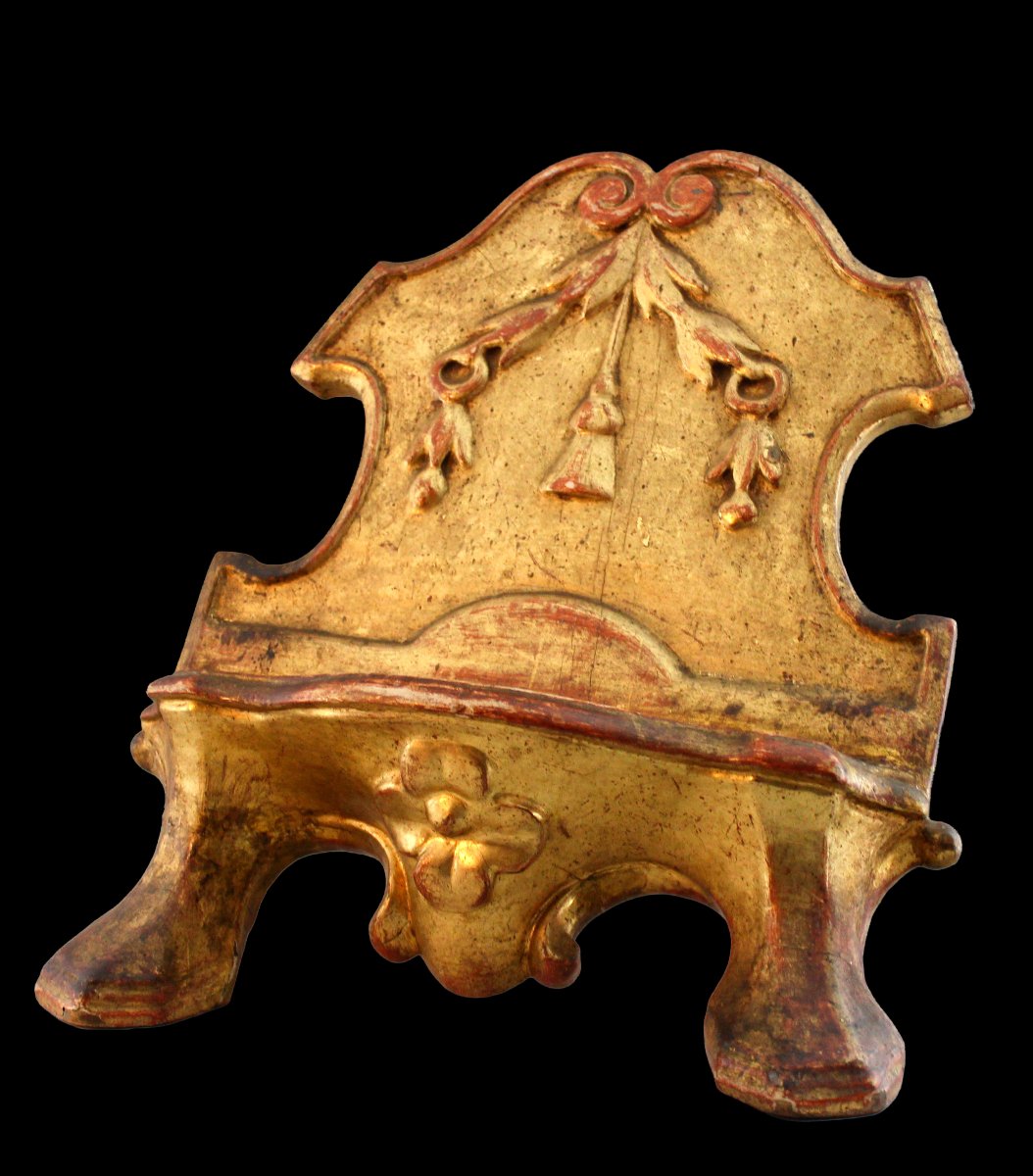 Lutrin en bois sculpté et doré, école espagnole, XVIIIe siècle, époque de Charles IV