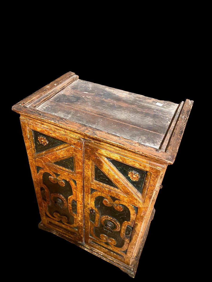 Petite armoire – meuble espagnol. XVIIe siècle-photo-2
