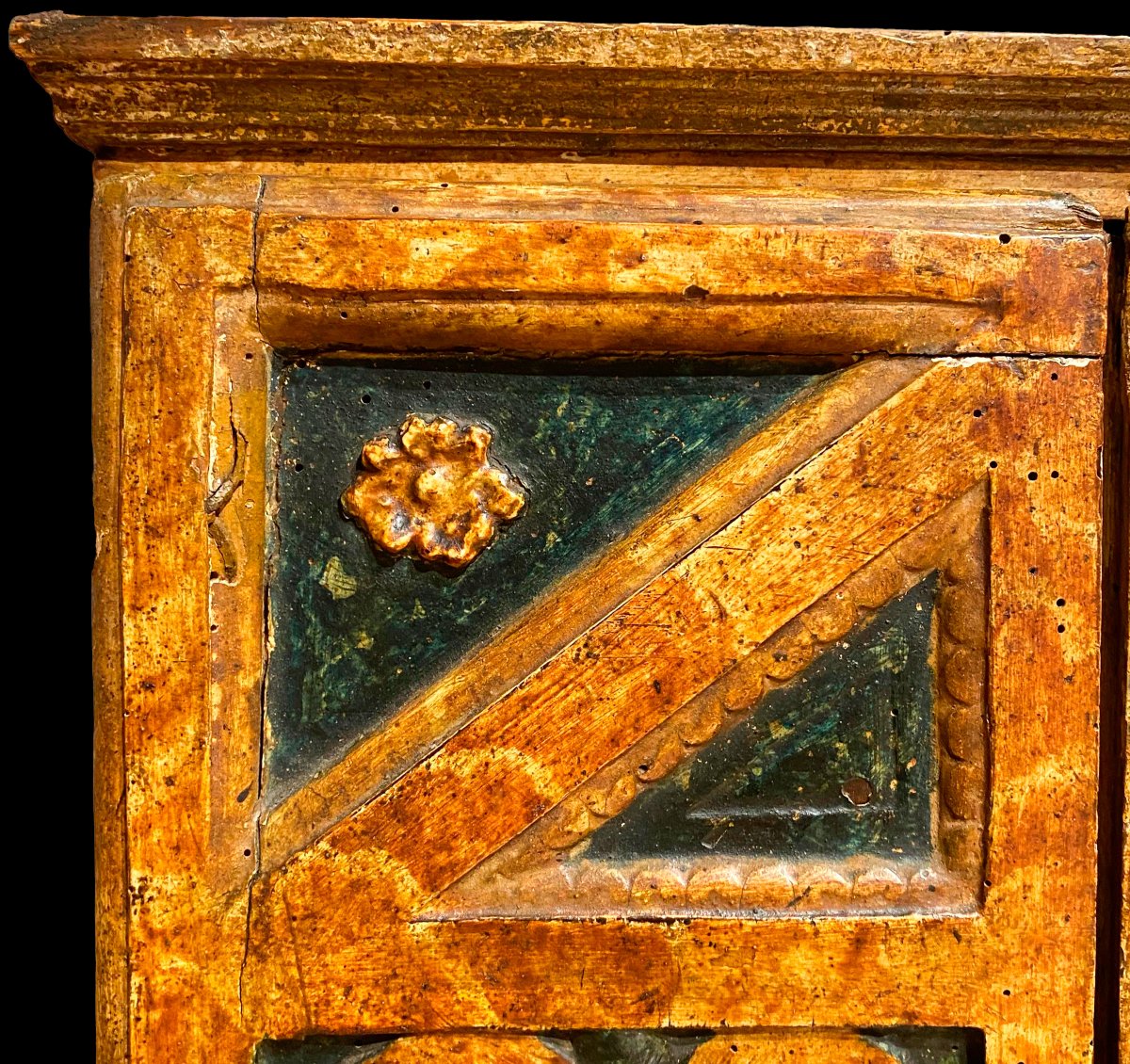 Petite armoire – meuble espagnol. XVIIe siècle-photo-2