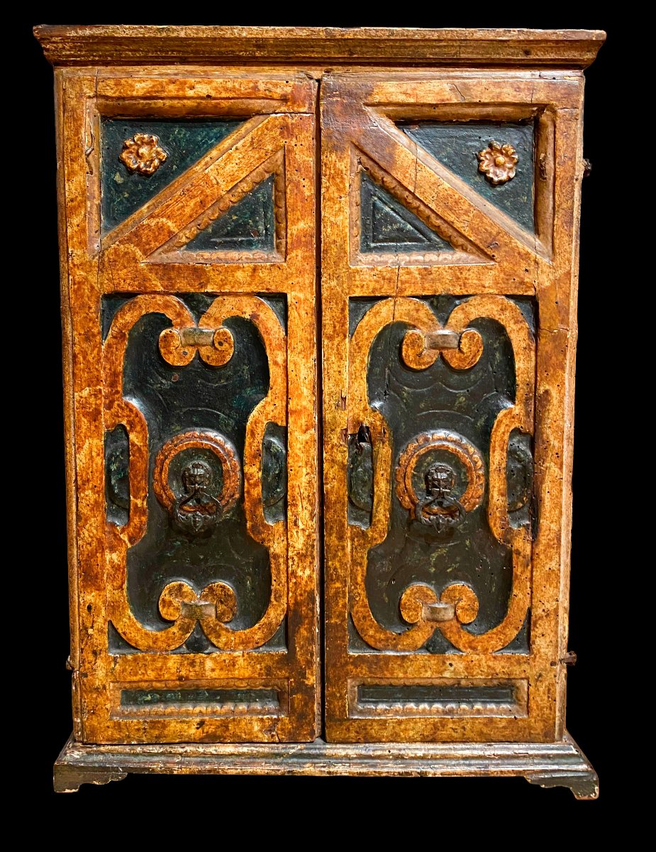 Petite armoire – meuble espagnol. XVIIe siècle