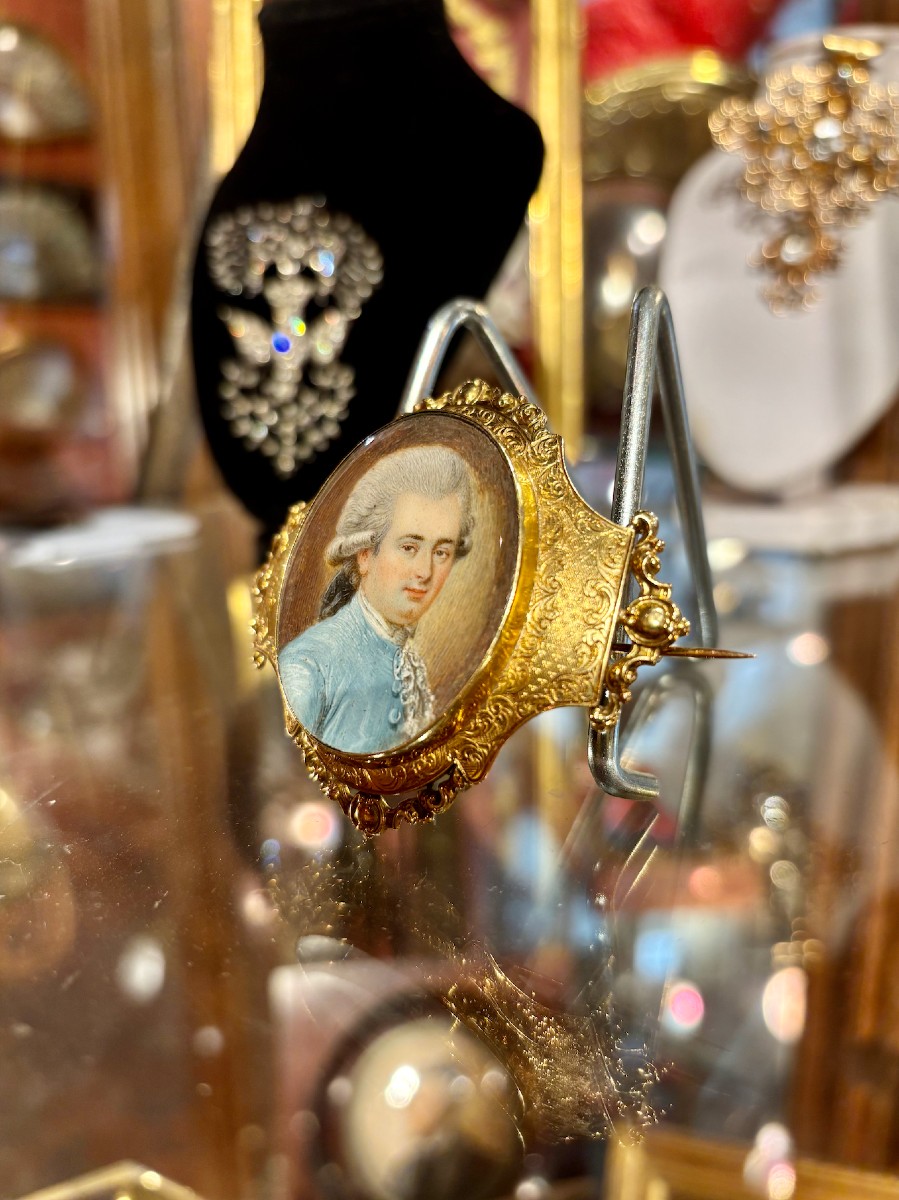 Late 18th Century Brooch Featuring A Miniature Of Jean Duprat (1760-1793), Mayor Of Avignon.-photo-2