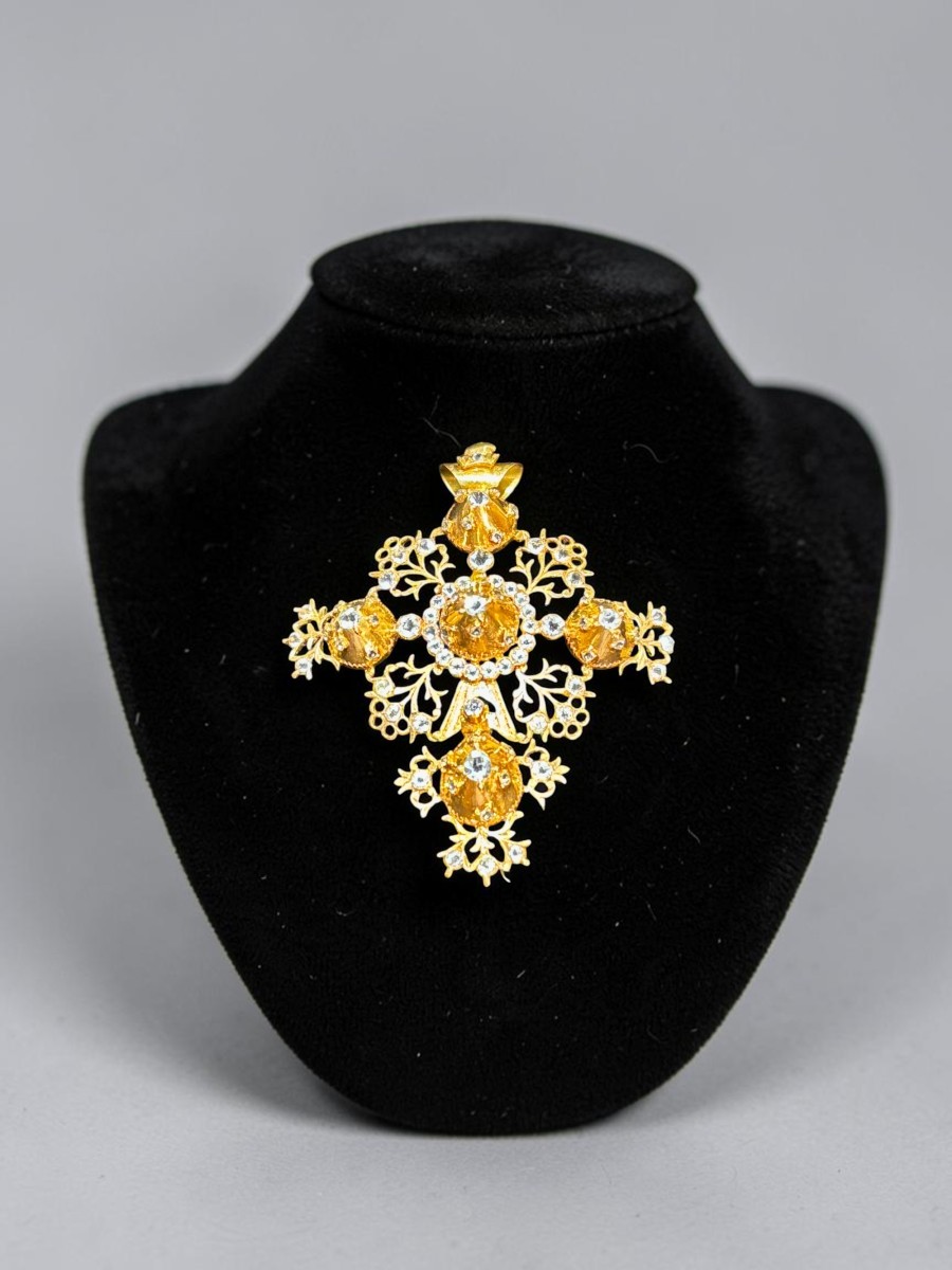 Croix dite "quadrille" ou croix de Saint-Lô, en or jaune 18 carats, fin XVIIIe - début XIXe siè