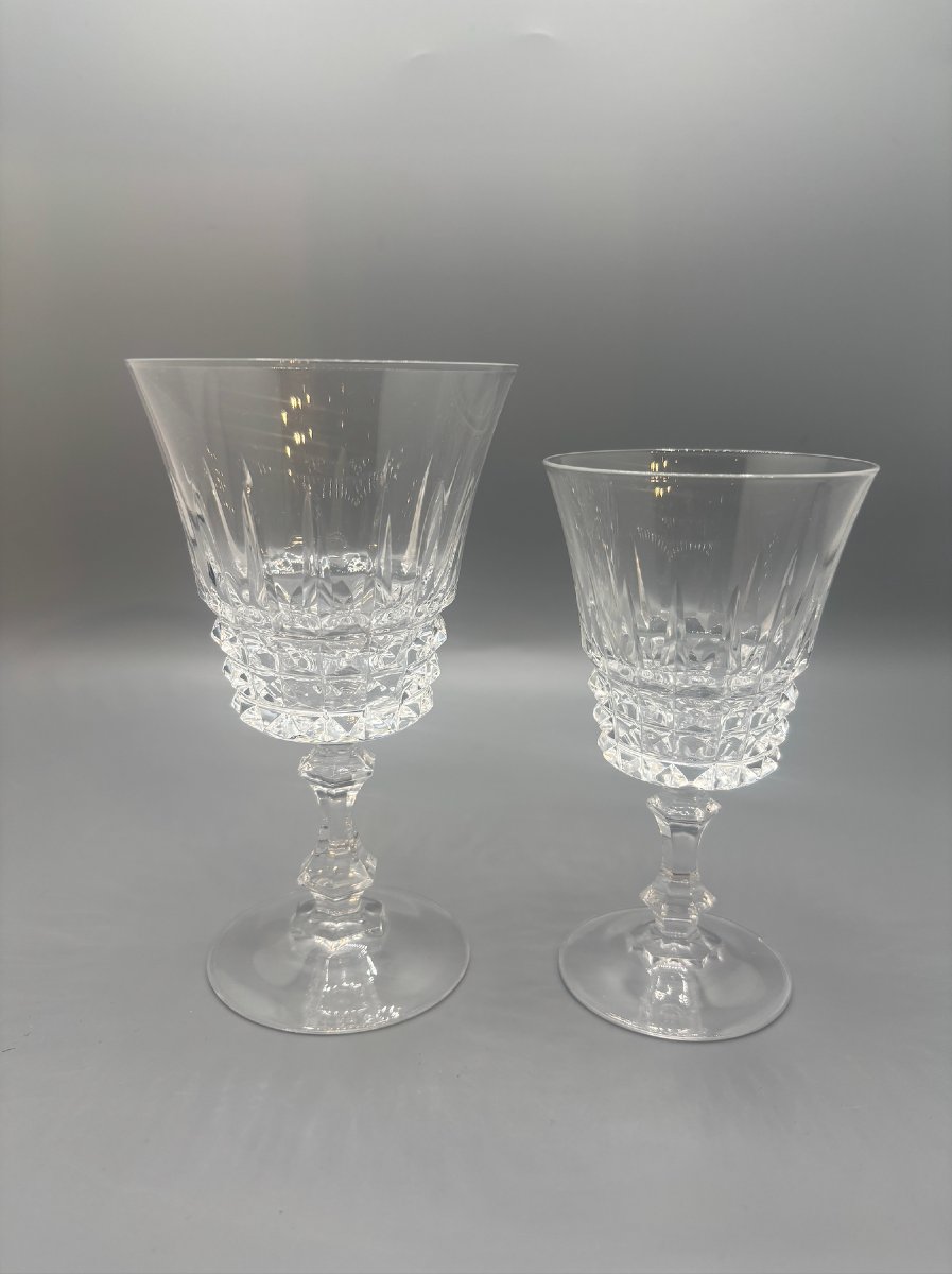 20 verres en cristal à décor taillé de pointes de diamant-photo-1