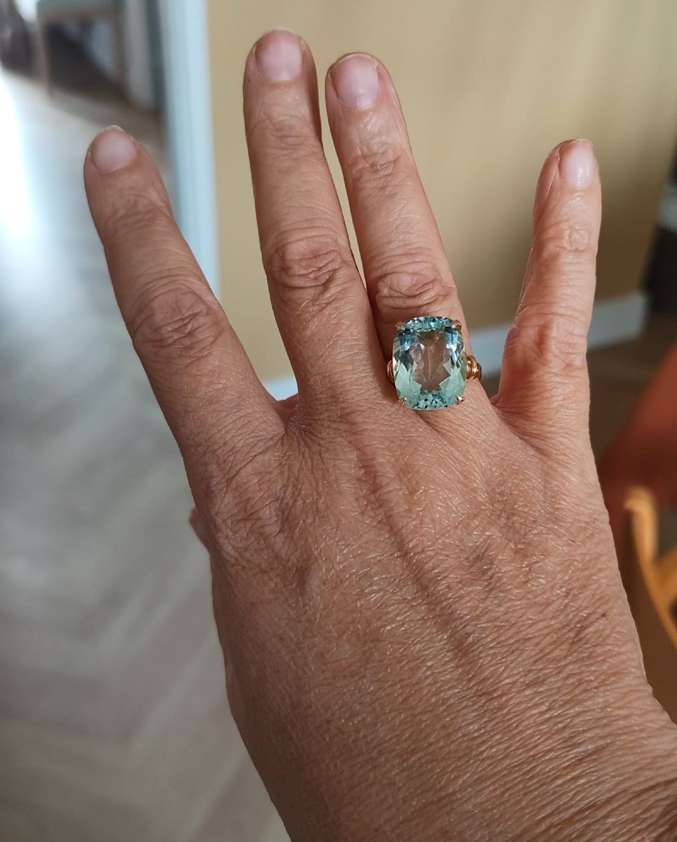 18k Yellow Gold Cocktail Ring Set With An Aquamarine-photo-2