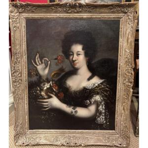 18th Century School. Portrait Of An Elegant Woman With A Bouquet Of Flowers. Oil On Canvas.