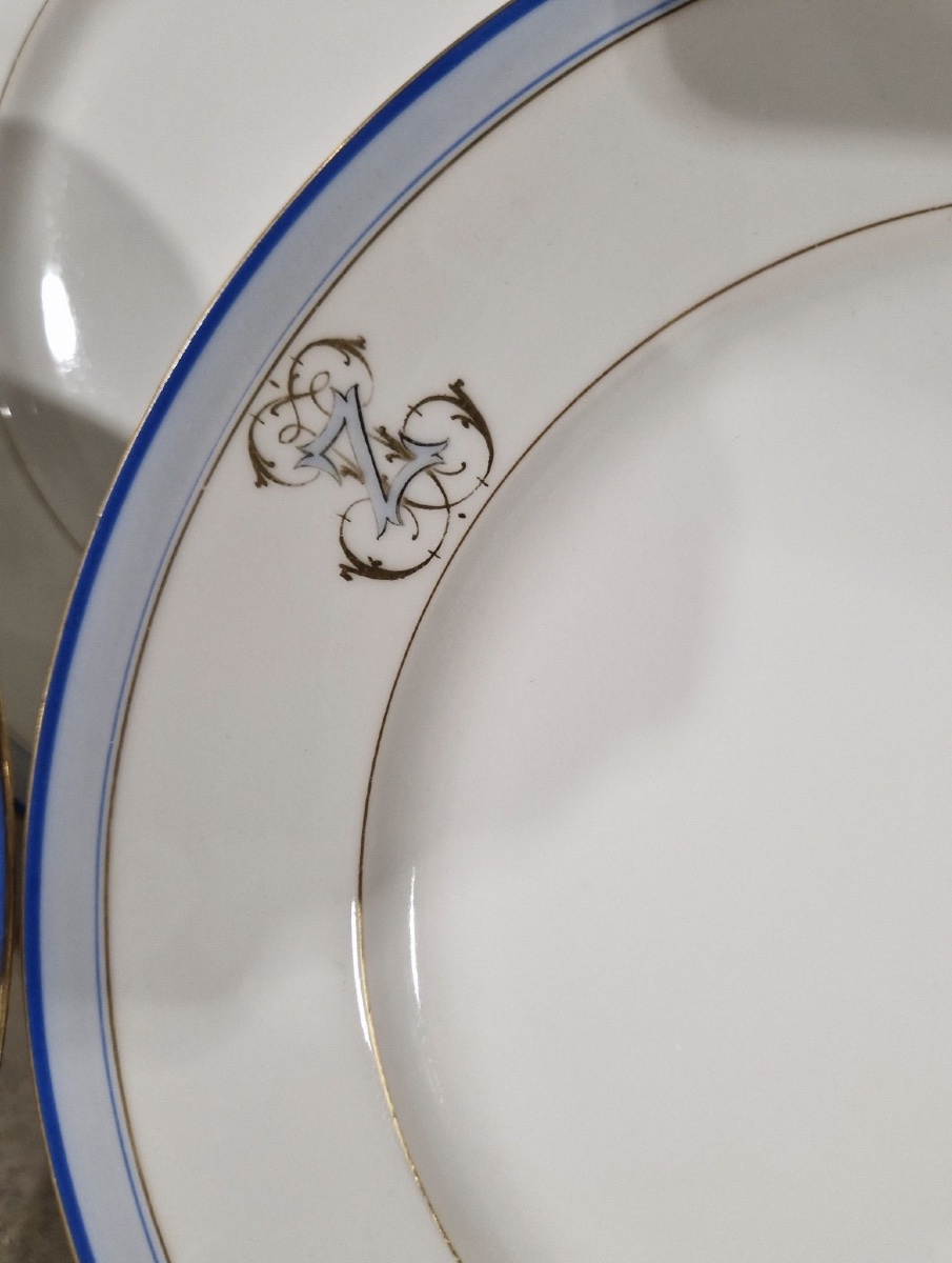 19th-century Parisian Porcelain Dinner Service-photo-2