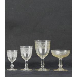 Partie de service en cristal BACCARAT modèle athénienne 
